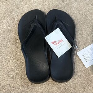 Archie’s Men’s ArchSupport Black Flip-Flops Molds to Your Feet Unisex W10 M9